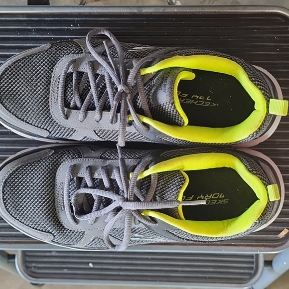 Skechers Other - Skechers memory Foam mens sneakers